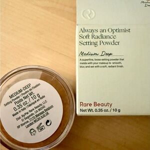Rare Beauty Soft Radiance Setting Powder - Medium Deep